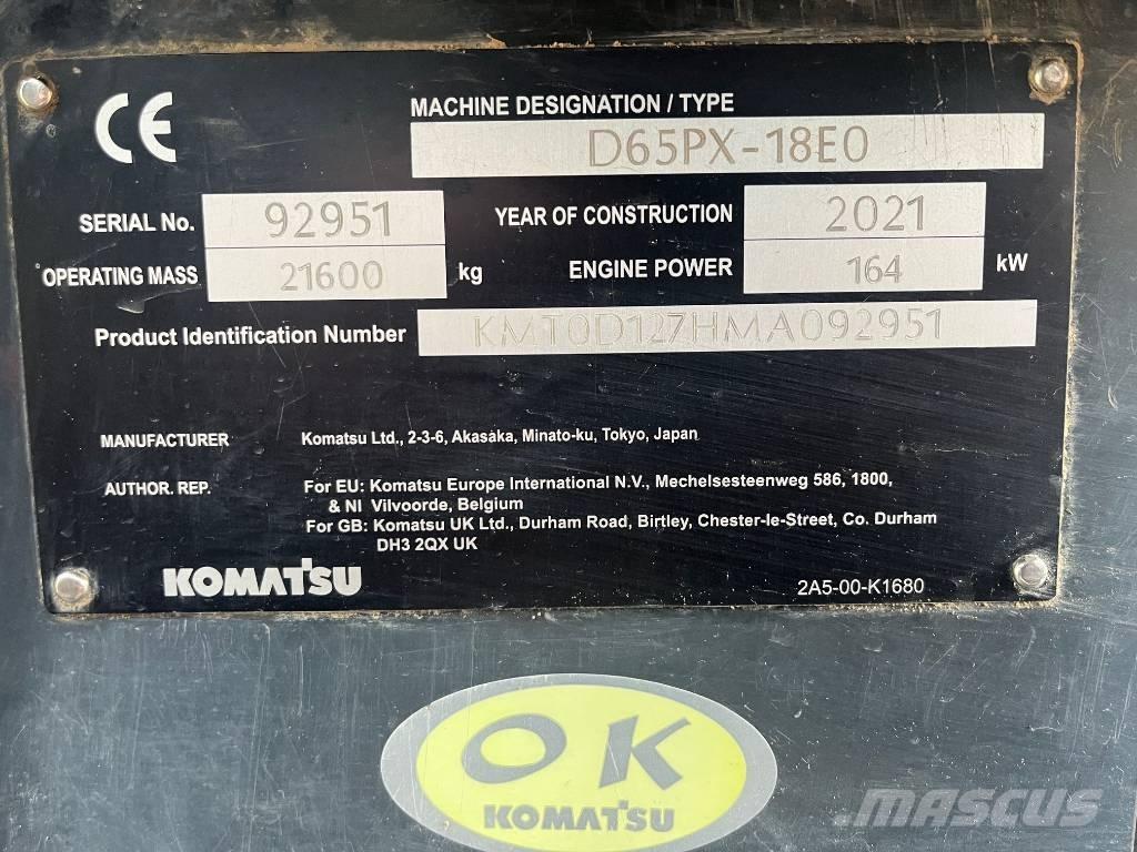 Komatsu D65PX-18E0 Buldožerji goseničarji