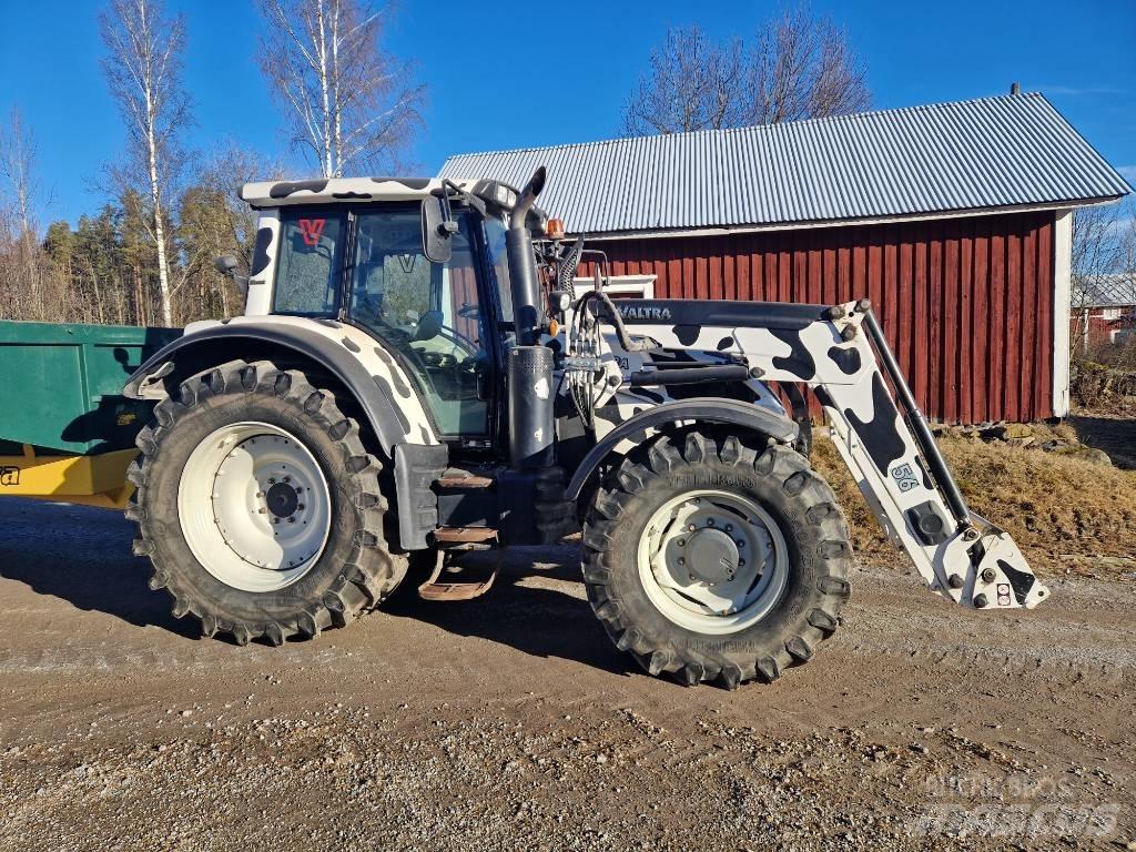 Valtra N 163 Traktorji