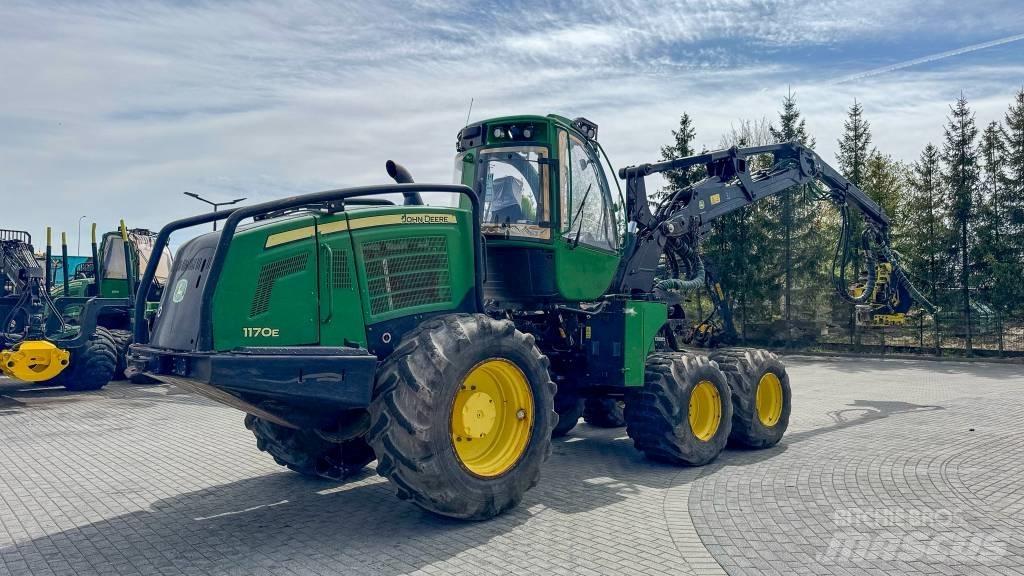 John Deere 1170 Harvesterji