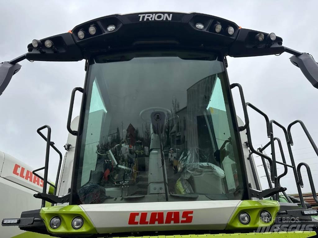 CLAAS Trion 530 Kombajni