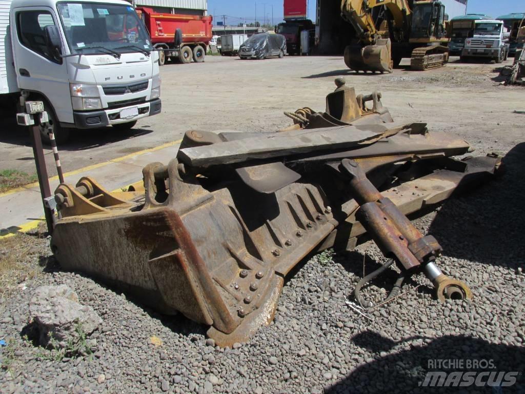 CAT D8T-15 Buldožerji goseničarji
