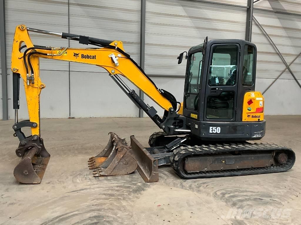 Bobcat E 50 Mini bagri <7t