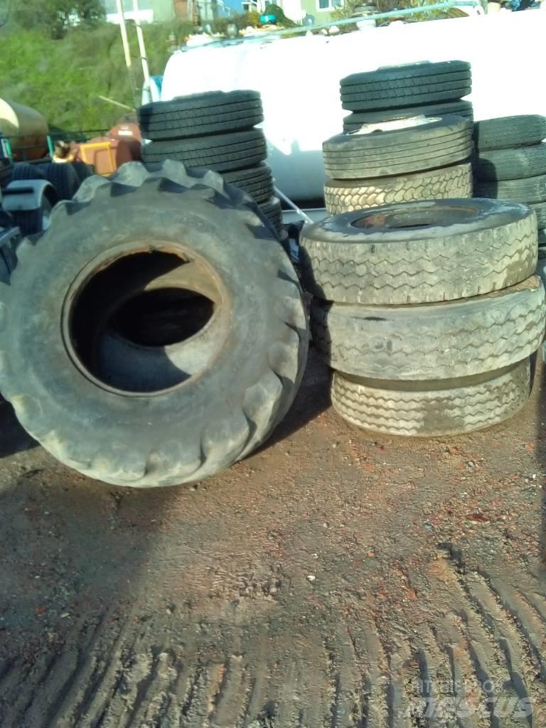  INDUSTRIAL TIRES Gume, kolesa in platišča