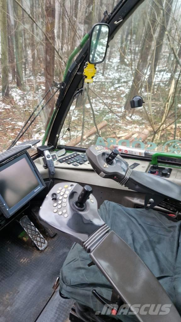 John Deere 770 D Harvesterji