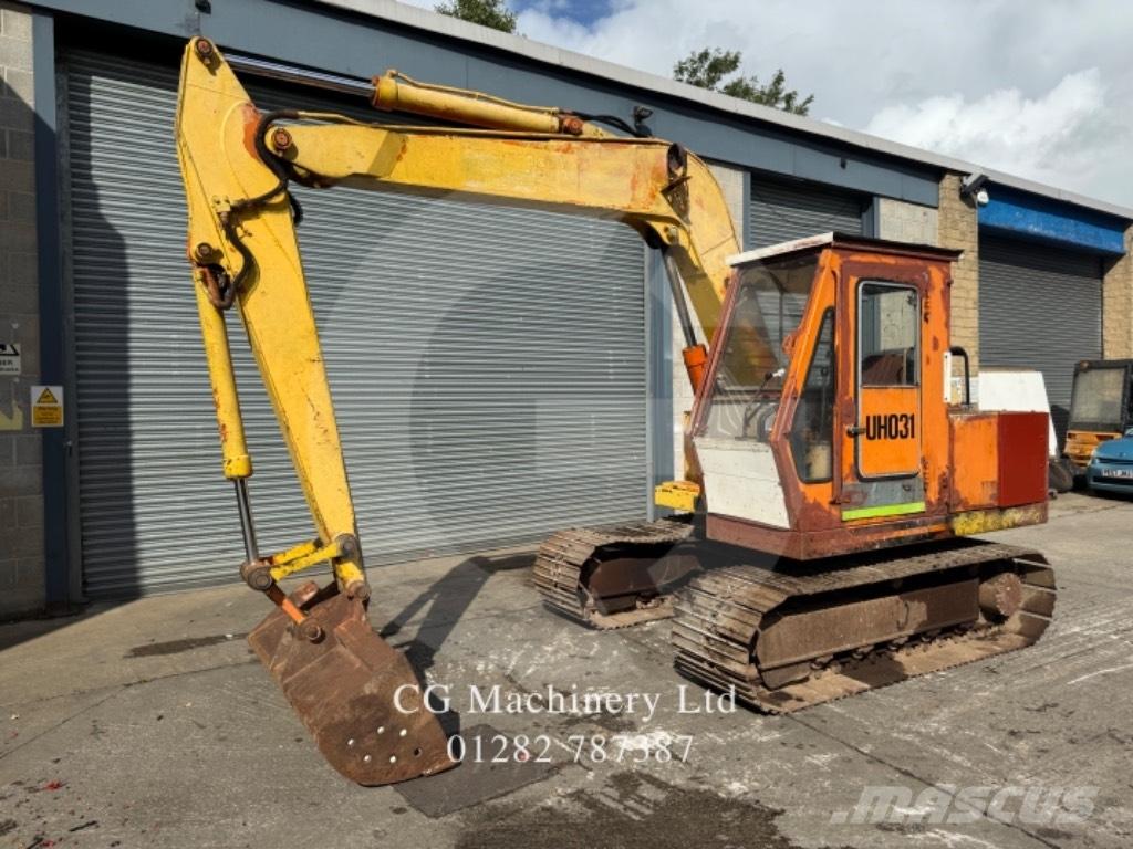 Hitachi UH031 Bagri goseničarji