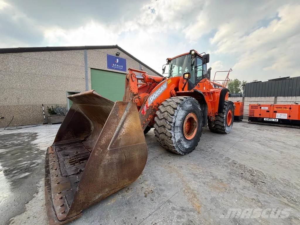 Doosan DL550 Kolesni nakladalci
