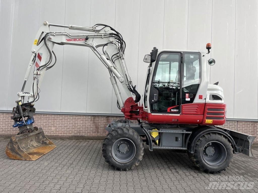 Takeuchi TB295W Bagri na kolesih