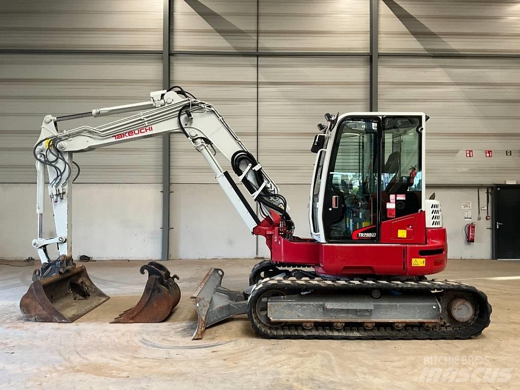 Takeuchi TB 280 FR Midi bagri 7t – 12t