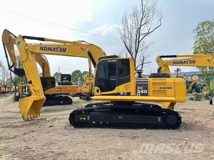 Komatsu PC 240 Bagri goseničarji