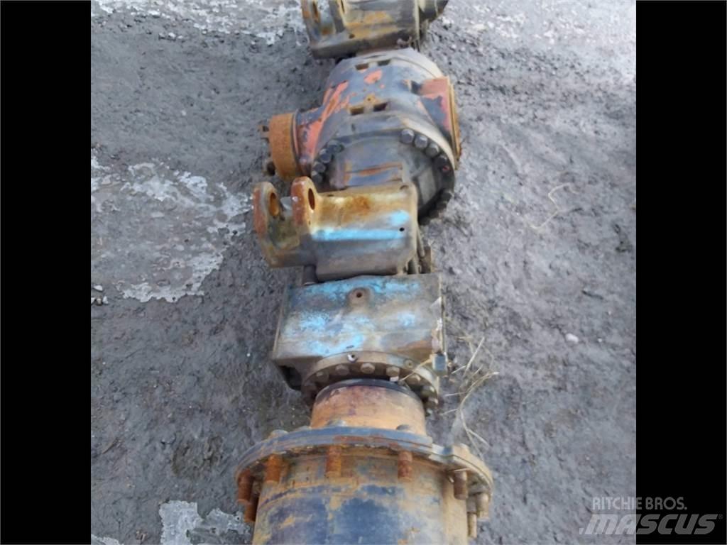 Valmet 890 Menjalniki