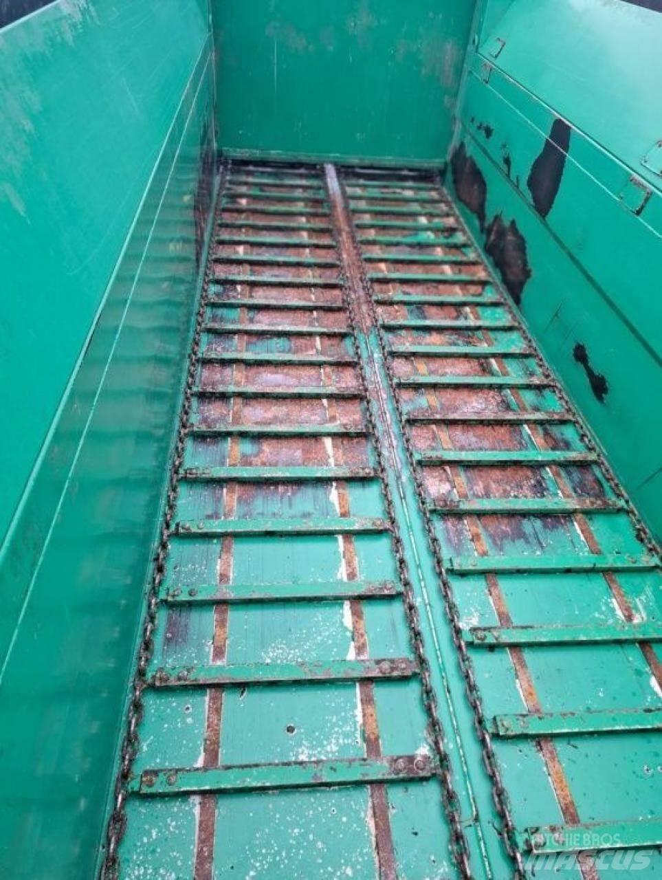 Tebbe KS230 Trosilniki gnoja