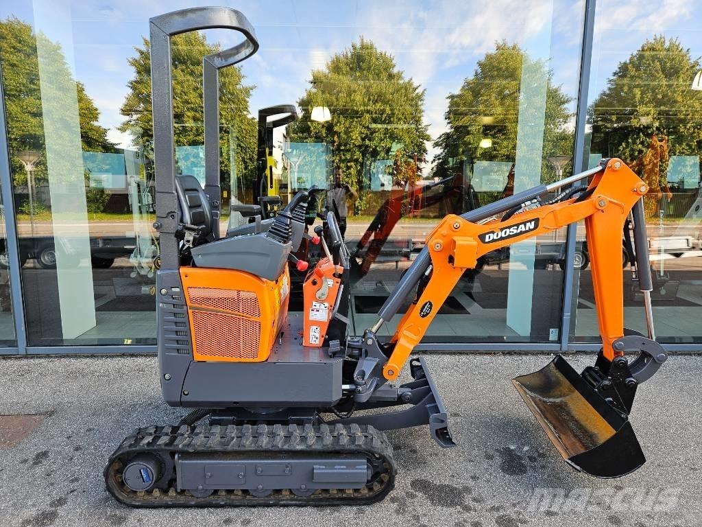 Doosan DX 10 Z Mini bagri <7t