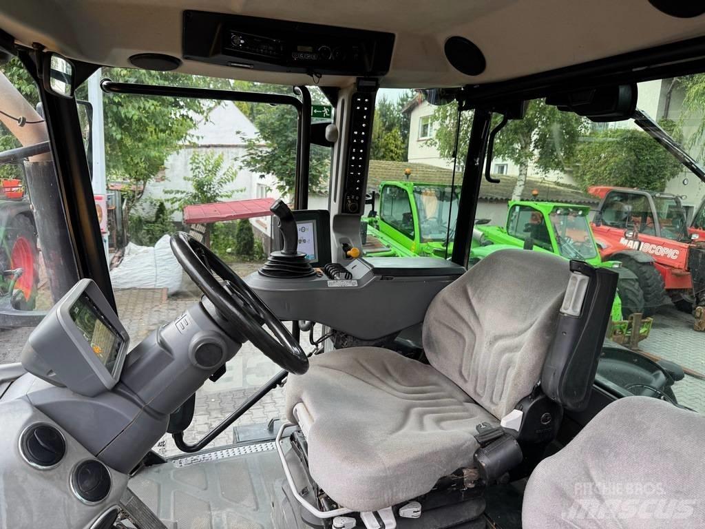 JCB FASTRAC 4220 Traktorji
