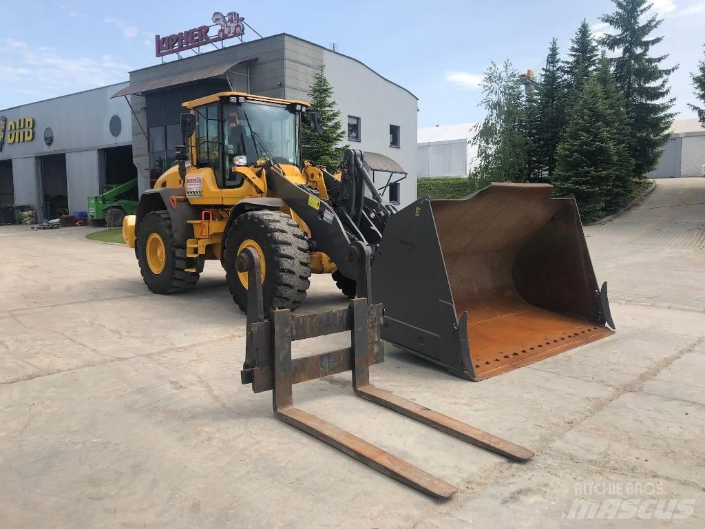 Volvo L90H Kolesni nakladalci