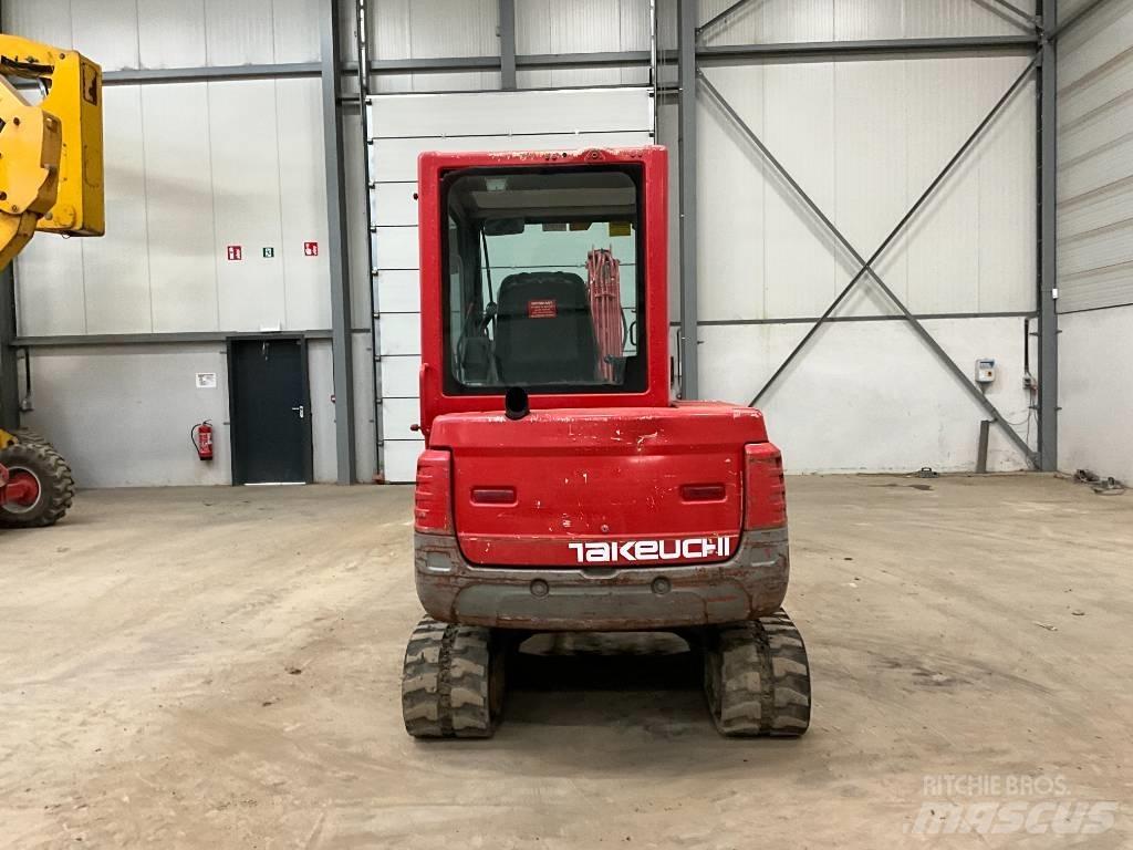 Takeuchi TB 235 Mini bagri <7t