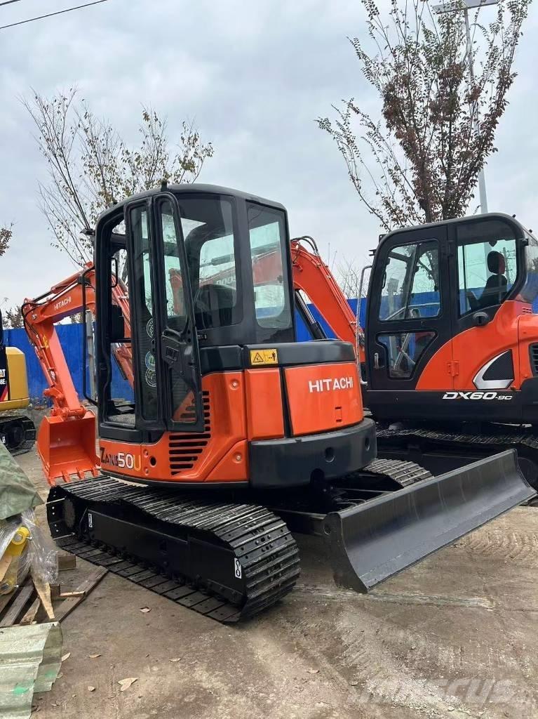 Hitachi ZX 50 Bagri goseničarji