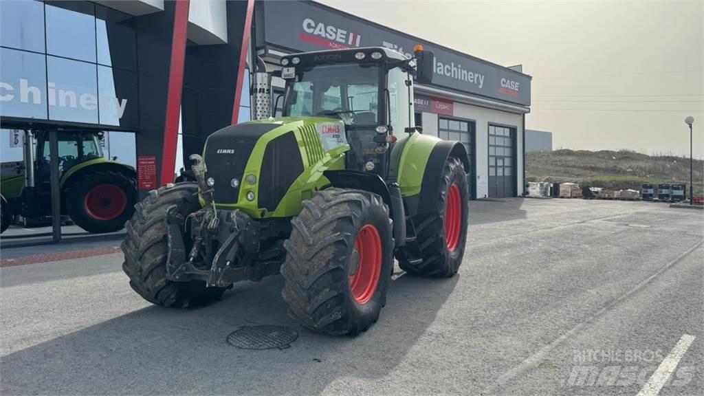 CLAAS Axion 820 Traktorji
