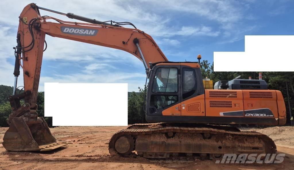 Doosan DX 300 LC-5 Bagri goseničarji
