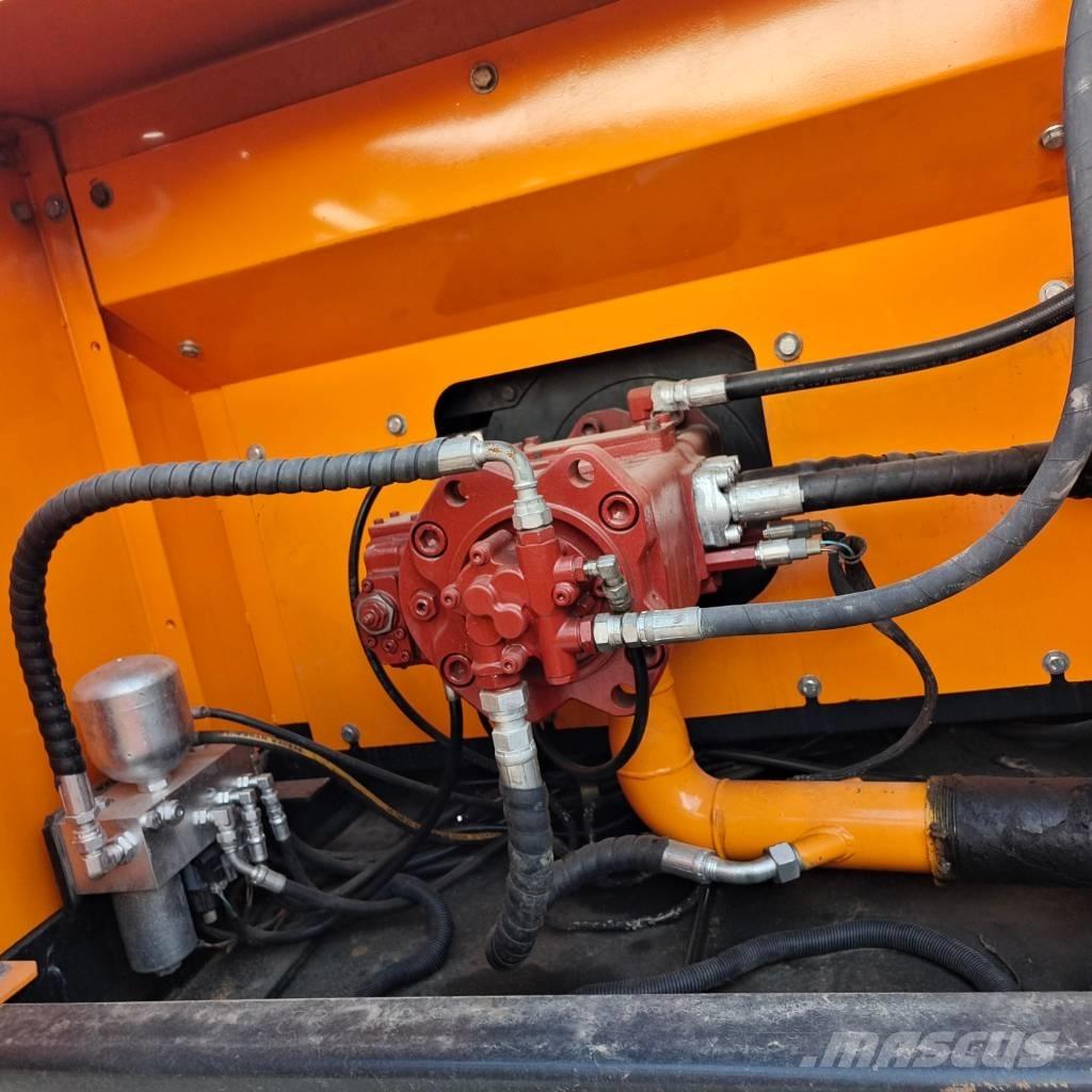 Hyundai 305 LC-9T Bagri goseničarji