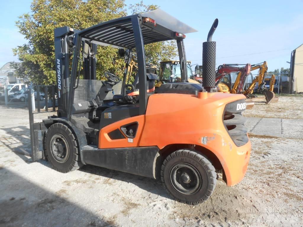 Doosan D50SC-09 Dizelski viličarji