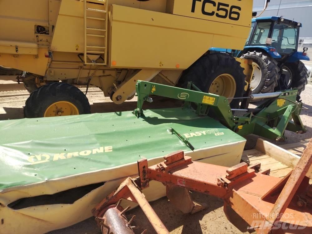 Krone Easy Cut R320 Kosilnice