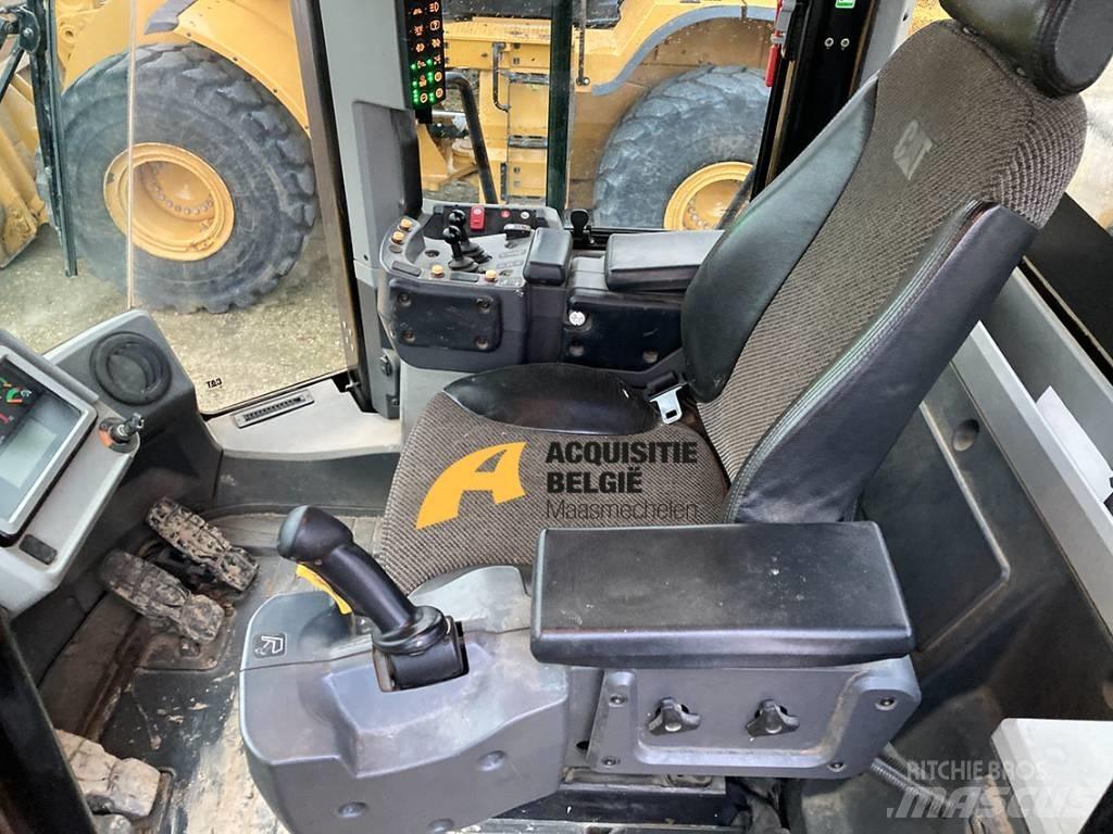 CAT 972 M Kolesni nakladalci