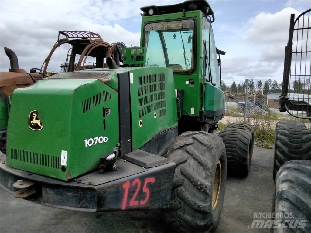 John Deere 1070 D Harvesterji