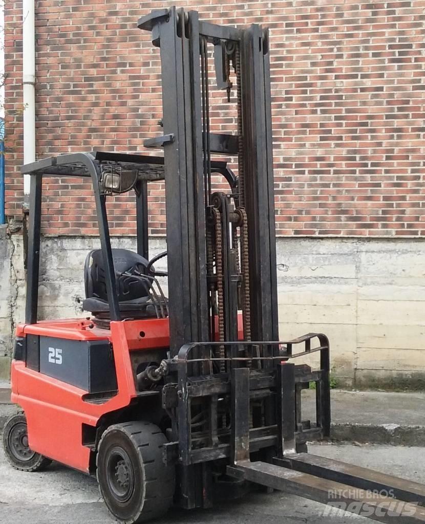 Toyota FBMF25 Električni viličarji
