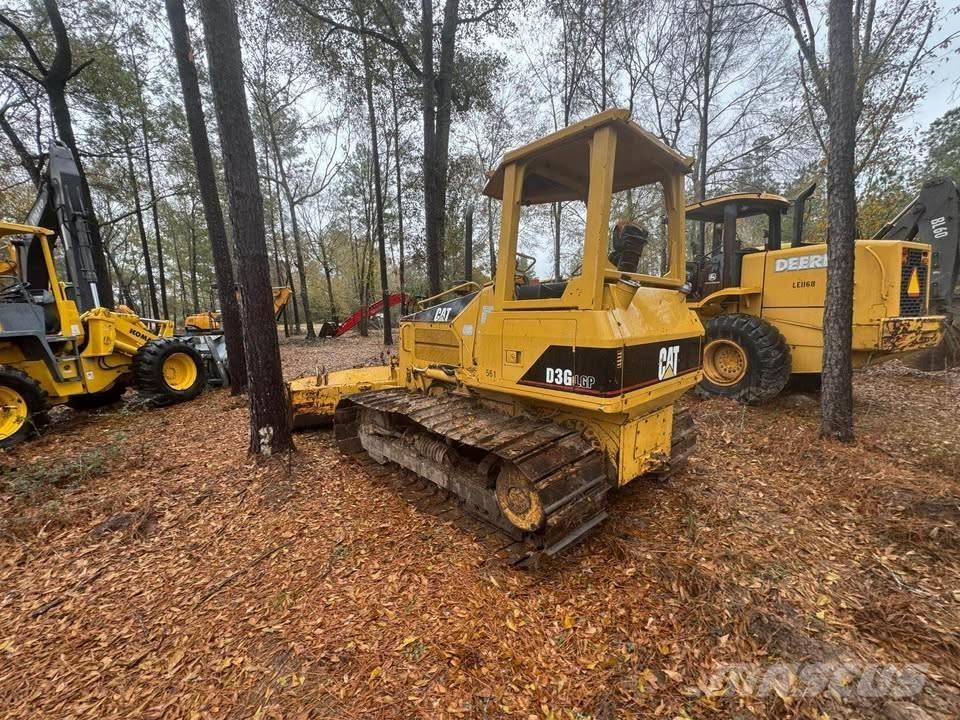 CAT D 3 G LGP Buldožerji goseničarji