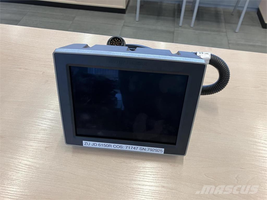 John Deere 6150R Traktorji