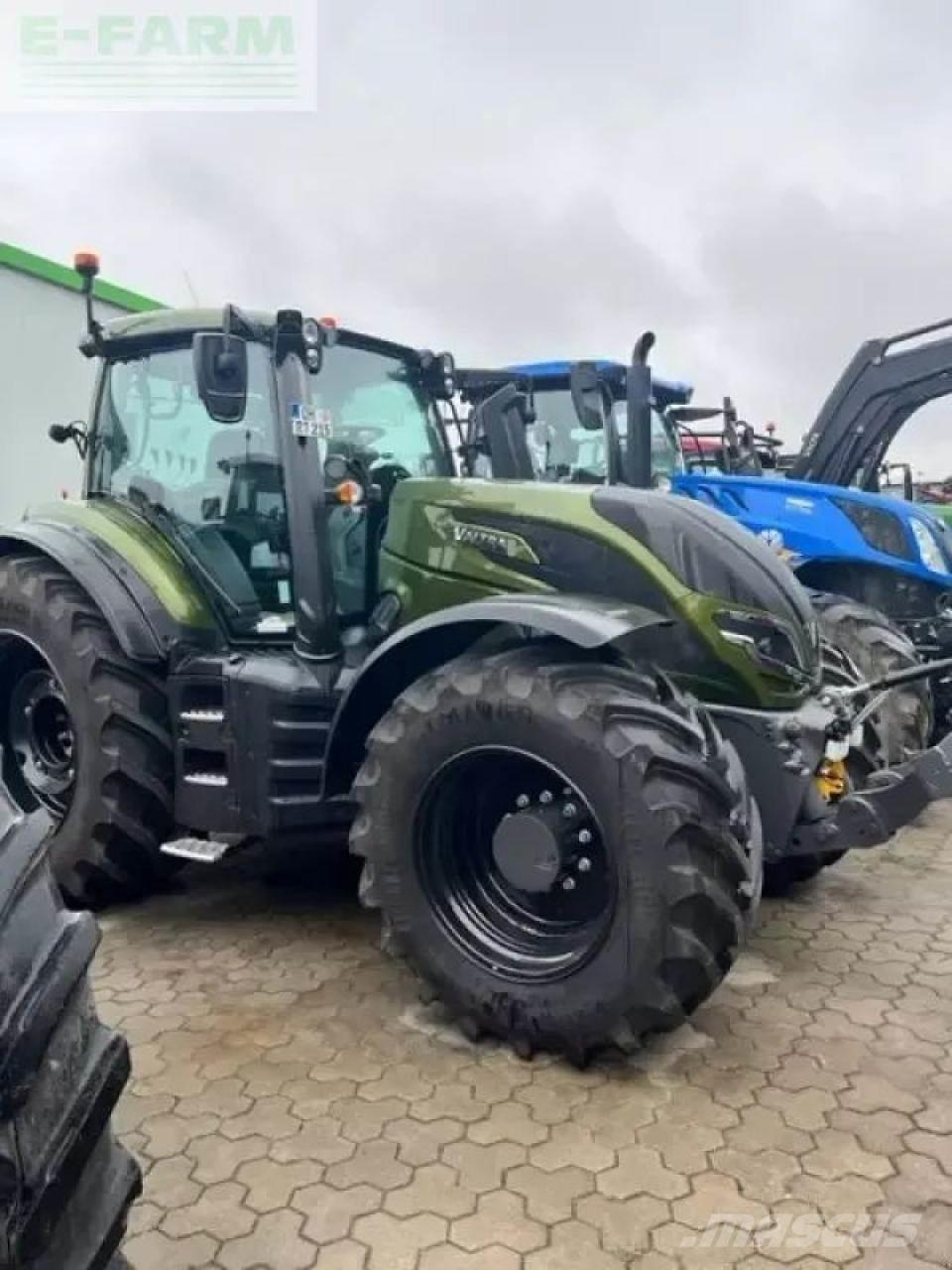 Valtra t215a Traktorji