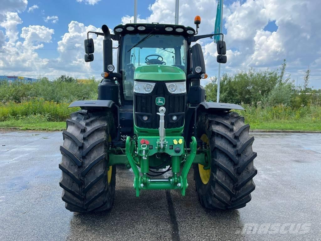 John Deere 6230 R Traktorji