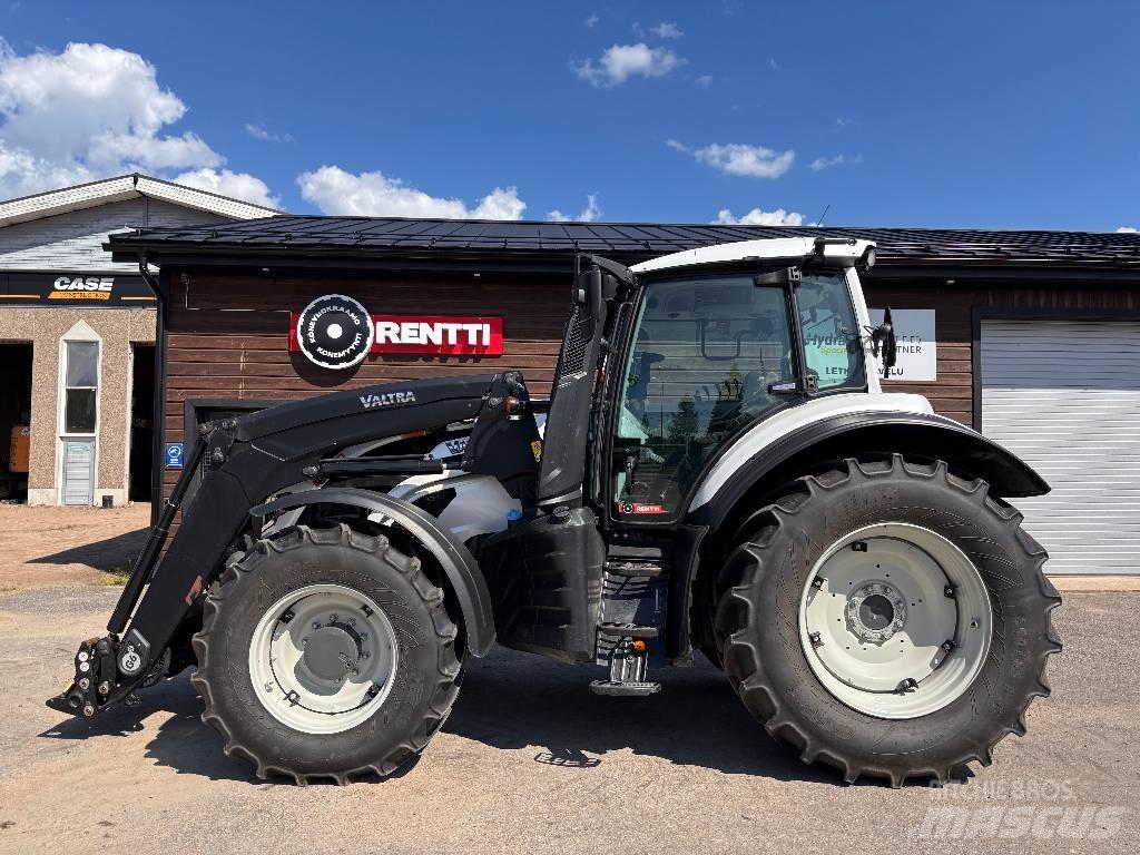 Valtra T 145 Active Traktorji