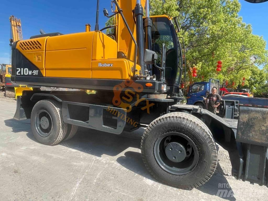 Hyundai R210W Bagri na kolesih