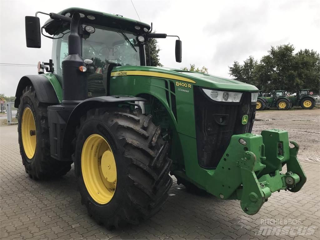 John Deere 8400R Traktorji