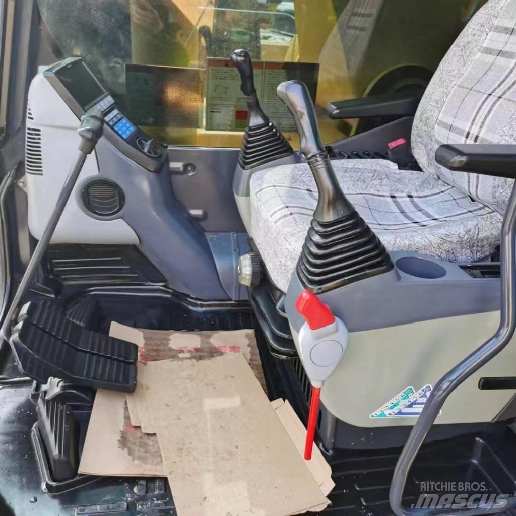 Komatsu 450LC-8 Bagri goseničarji