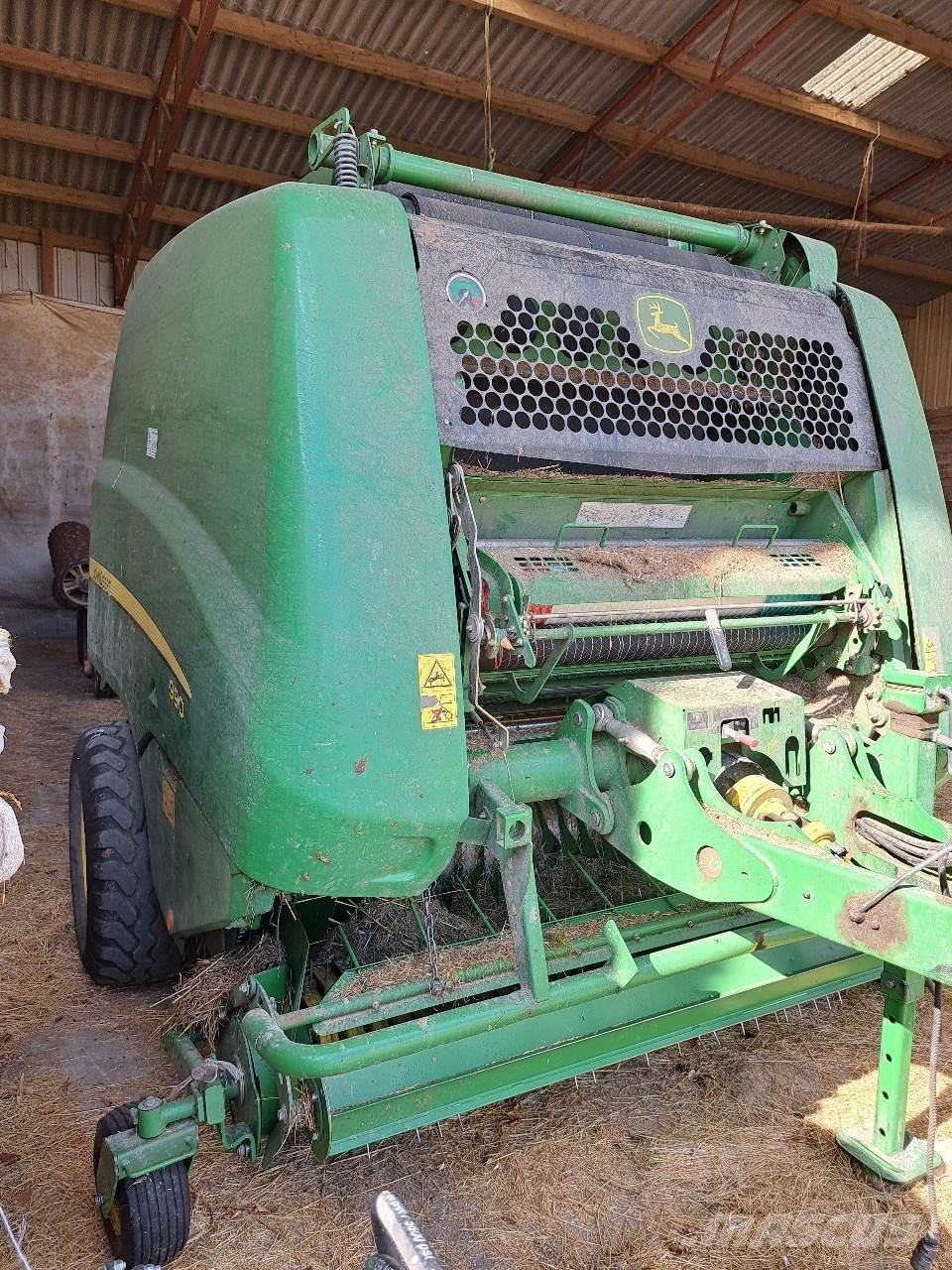 John Deere 990 Balirke (okrogle bale)