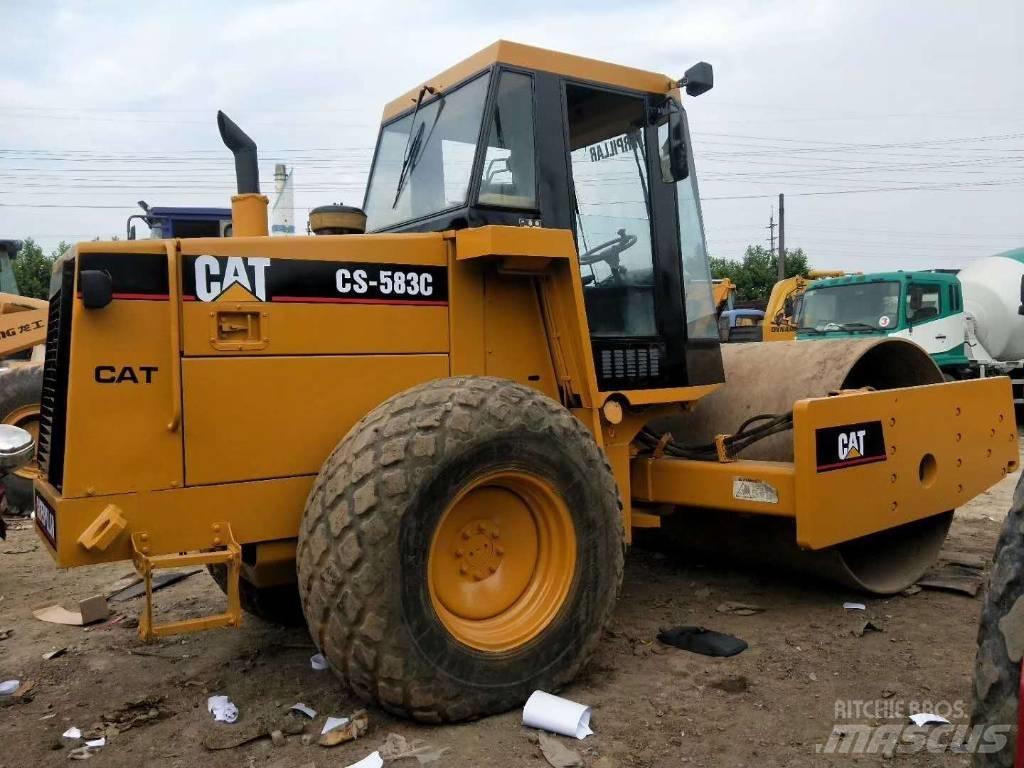 CAT CS 583 C Enojni valjarji
