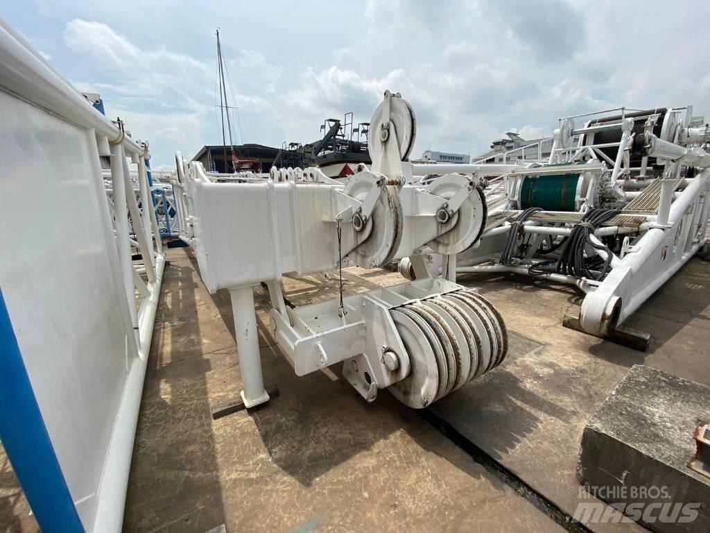 Kobelco SL 6000 Dvigala na gosenicah