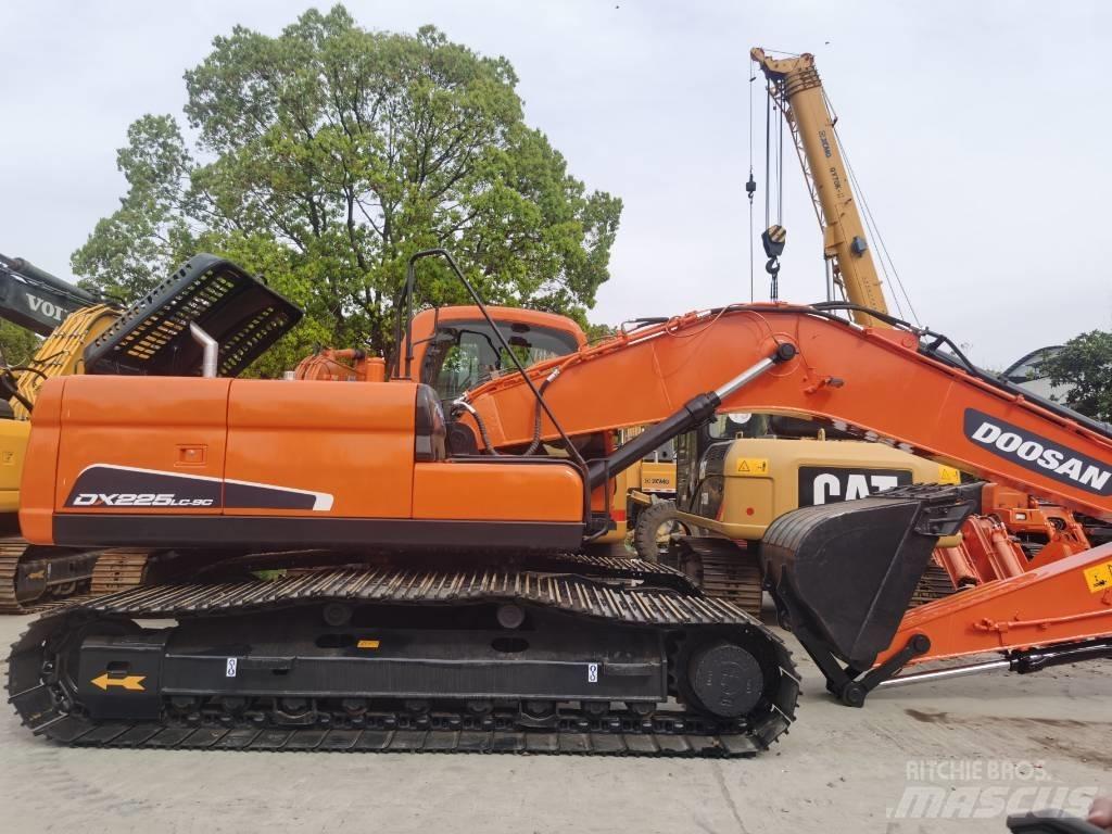 Doosan DX 225LC-9C Bagri goseničarji