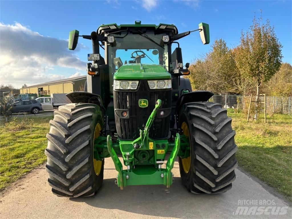 John Deere 7R330 Traktorji