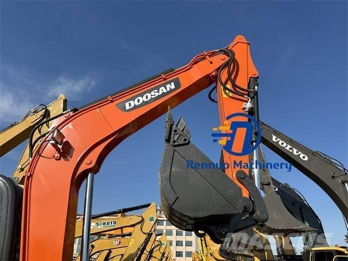Doosan DX 60 Mini bagri <7t