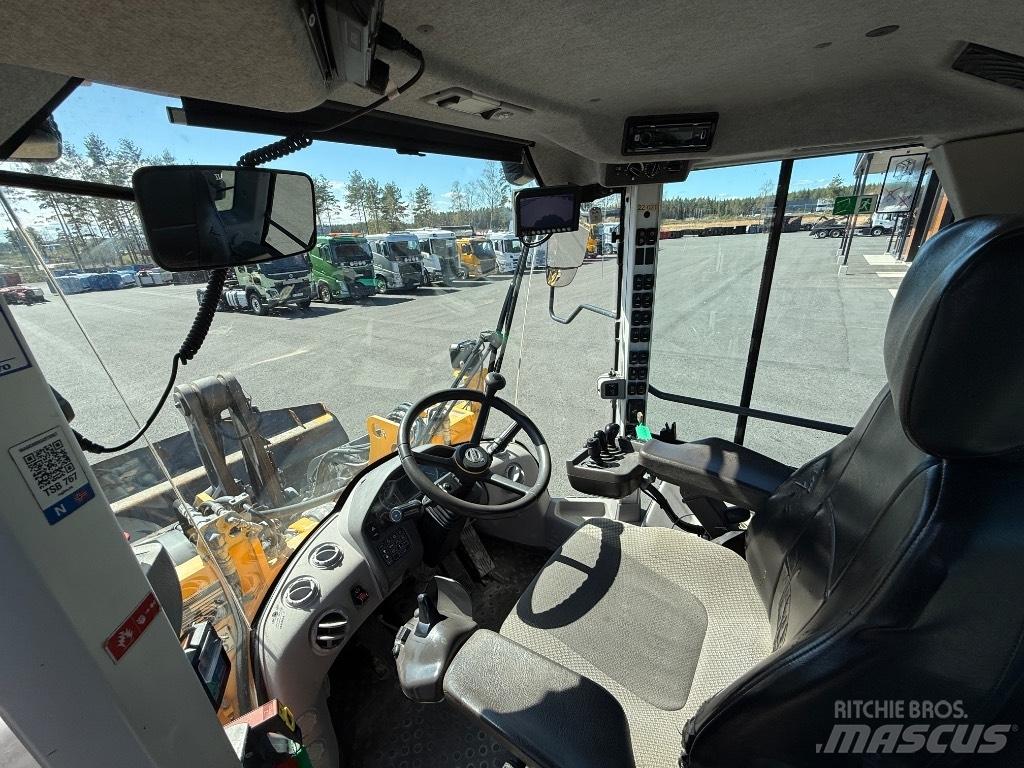 Volvo L110 H Kolesni nakladalci