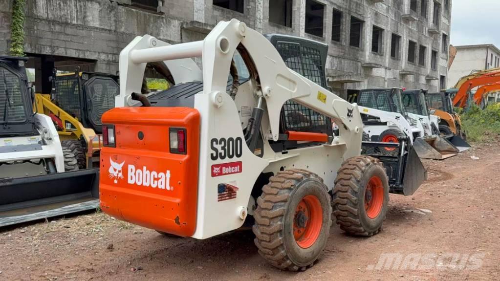 Bobcat S 300 Skid steer mini nakladalci