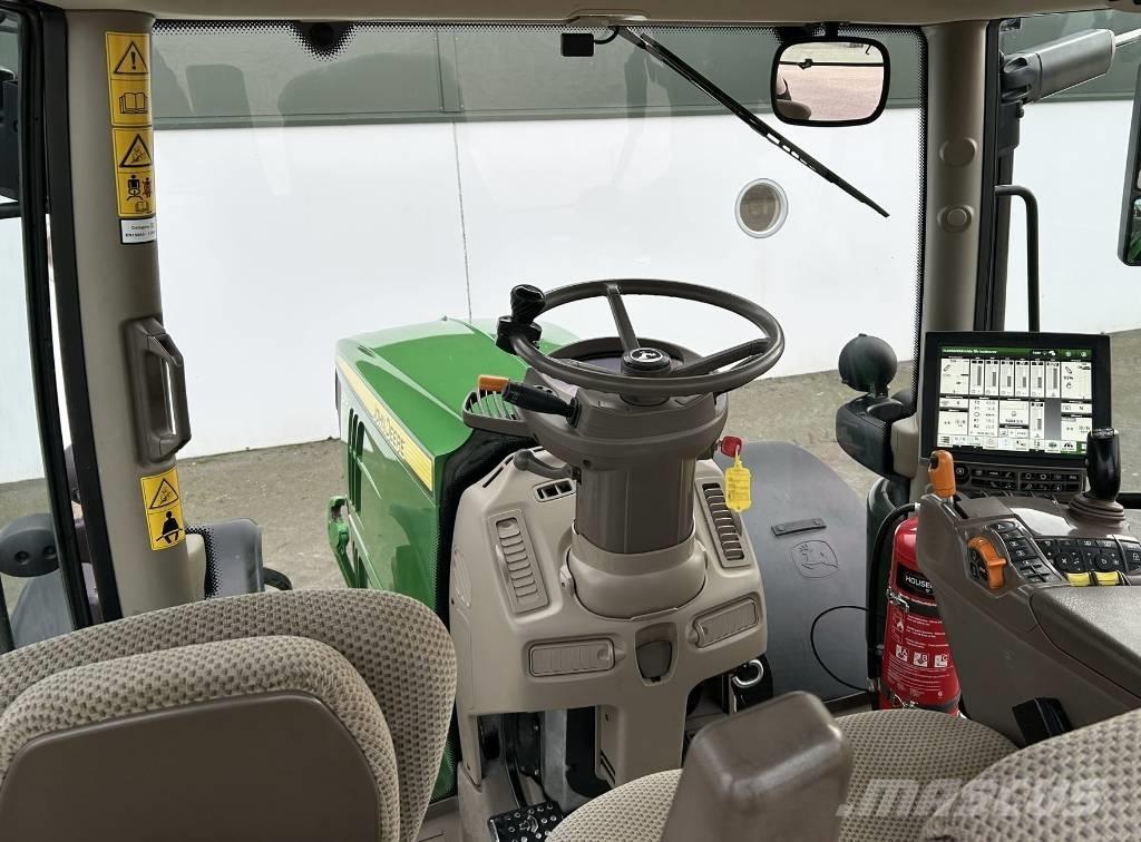 John Deere 6215 R Traktorji