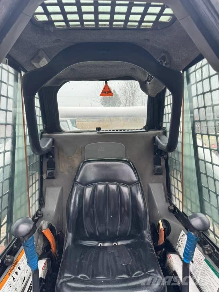Bobcat S 300 Skid steer mini nakladalci
