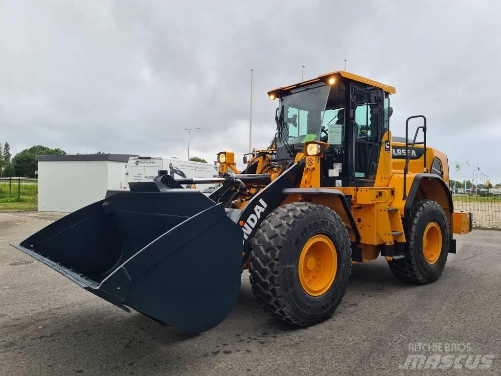 Hyundai HL955 A Kolesni nakladalci