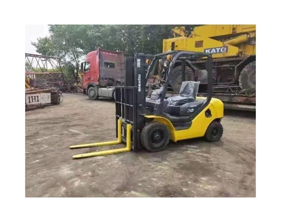 Komatsu 3Ton Dizelski viličarji