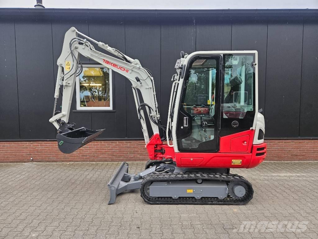 Takeuchi TB 230 Mini bagri <7t