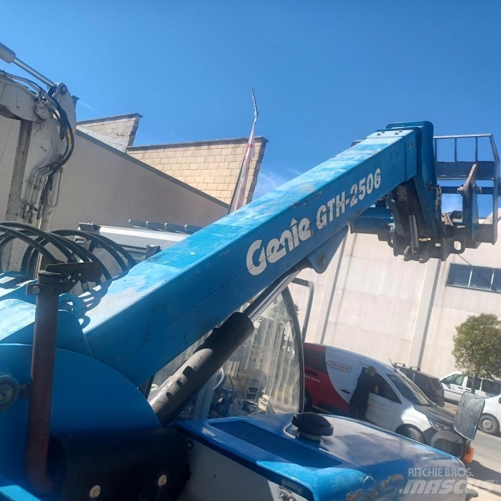 Genie GTH 2506 Teleskopski viličarji